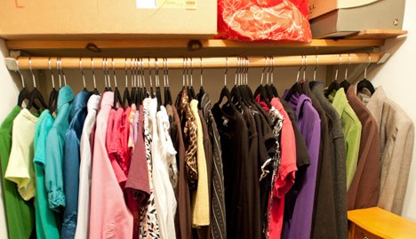Clothes rack Clothes rack