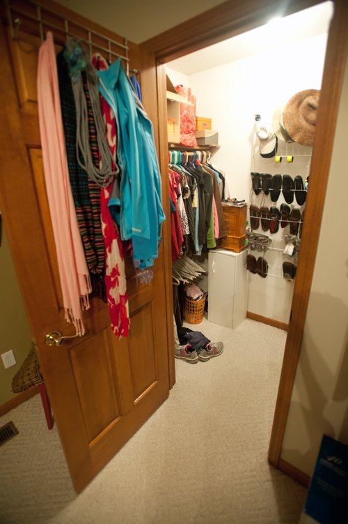 Closet-door